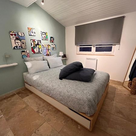Maison Provencale Au Calme De La Campagne Avec Jacuzzi 普罗旺斯地区艾克斯 外观 照片