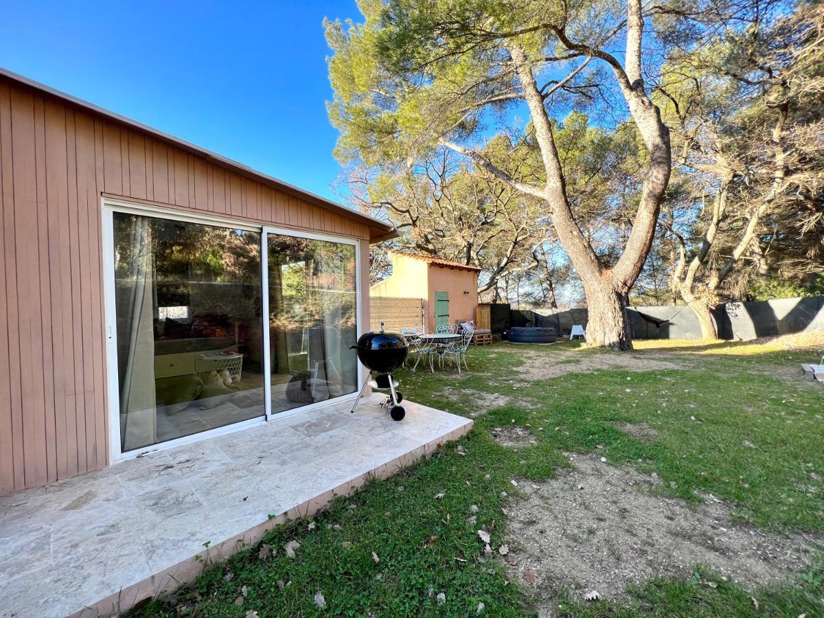 Maison Provencale Au Calme De La Campagne Avec Jacuzzi 普罗旺斯地区艾克斯 外观 照片