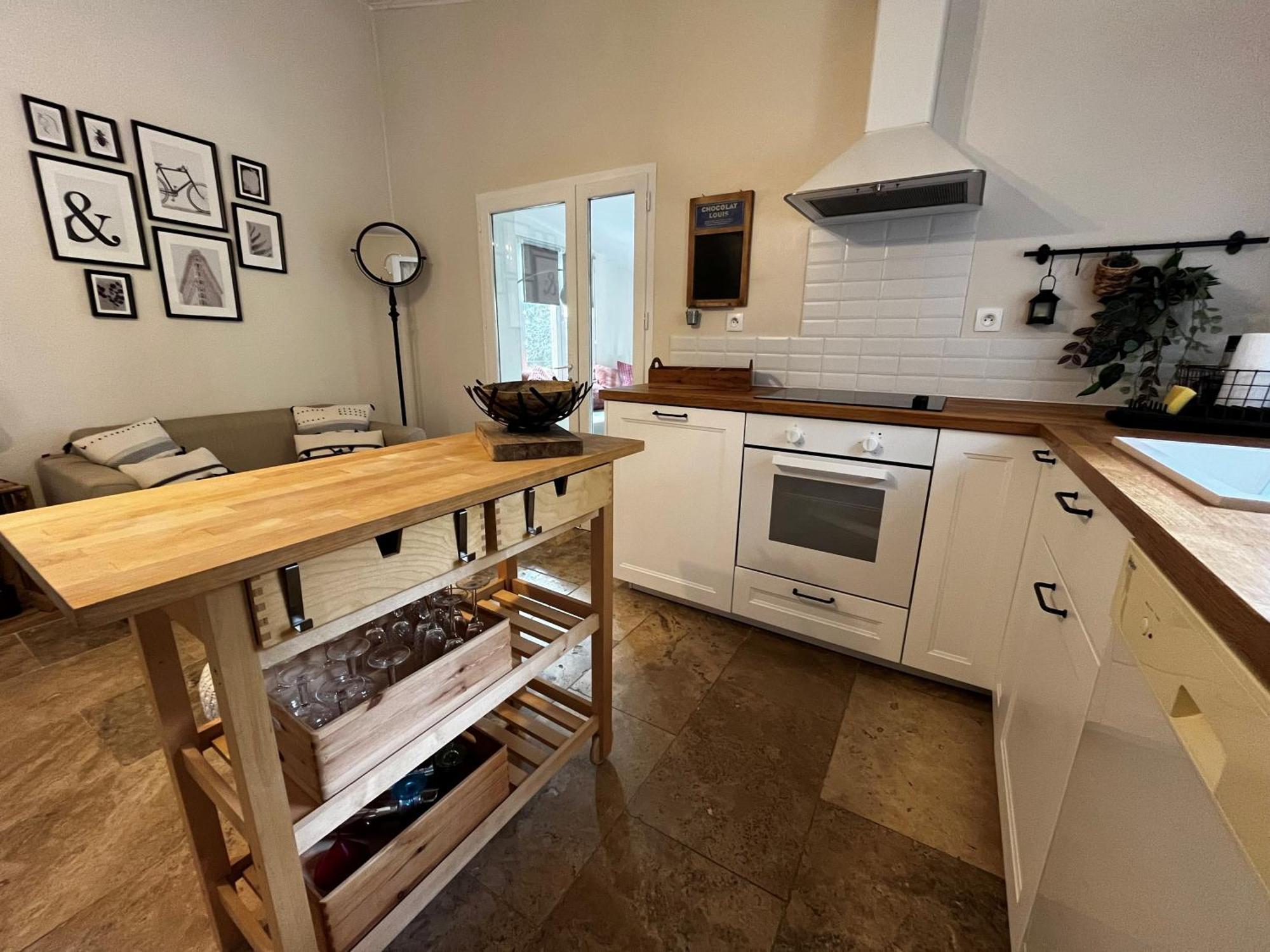 Maison Provencale Au Calme De La Campagne Avec Jacuzzi 普罗旺斯地区艾克斯 外观 照片