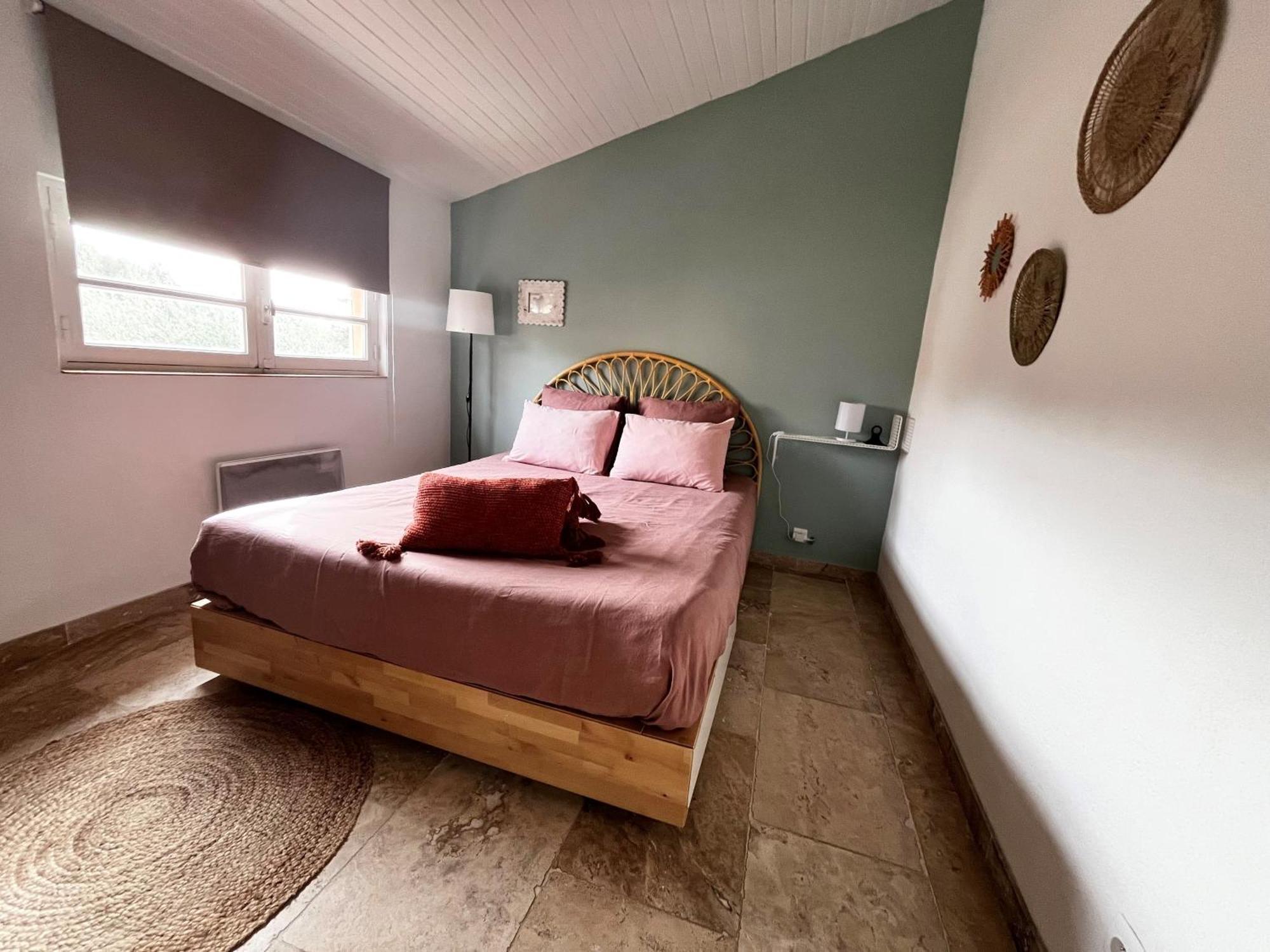 Maison Provencale Au Calme De La Campagne Avec Jacuzzi 普罗旺斯地区艾克斯 外观 照片