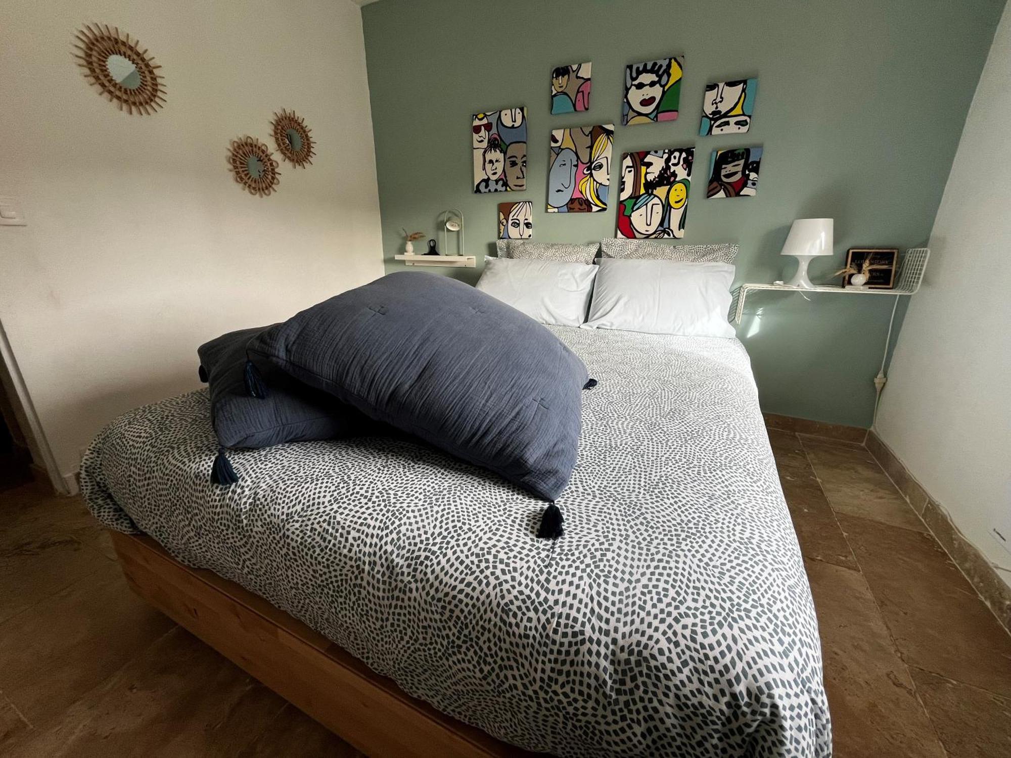 Maison Provencale Au Calme De La Campagne Avec Jacuzzi 普罗旺斯地区艾克斯 外观 照片