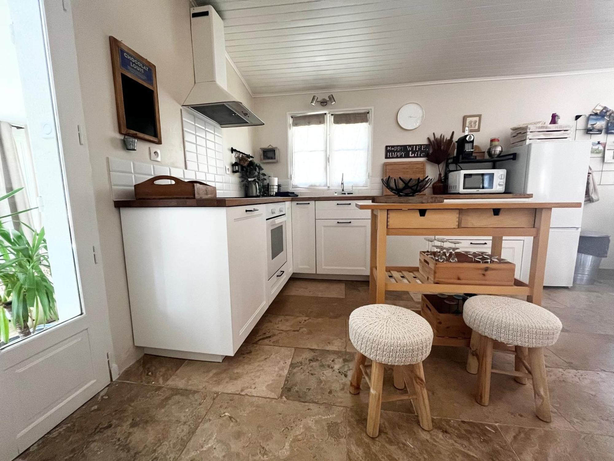 Maison Provencale Au Calme De La Campagne Avec Jacuzzi 普罗旺斯地区艾克斯 外观 照片