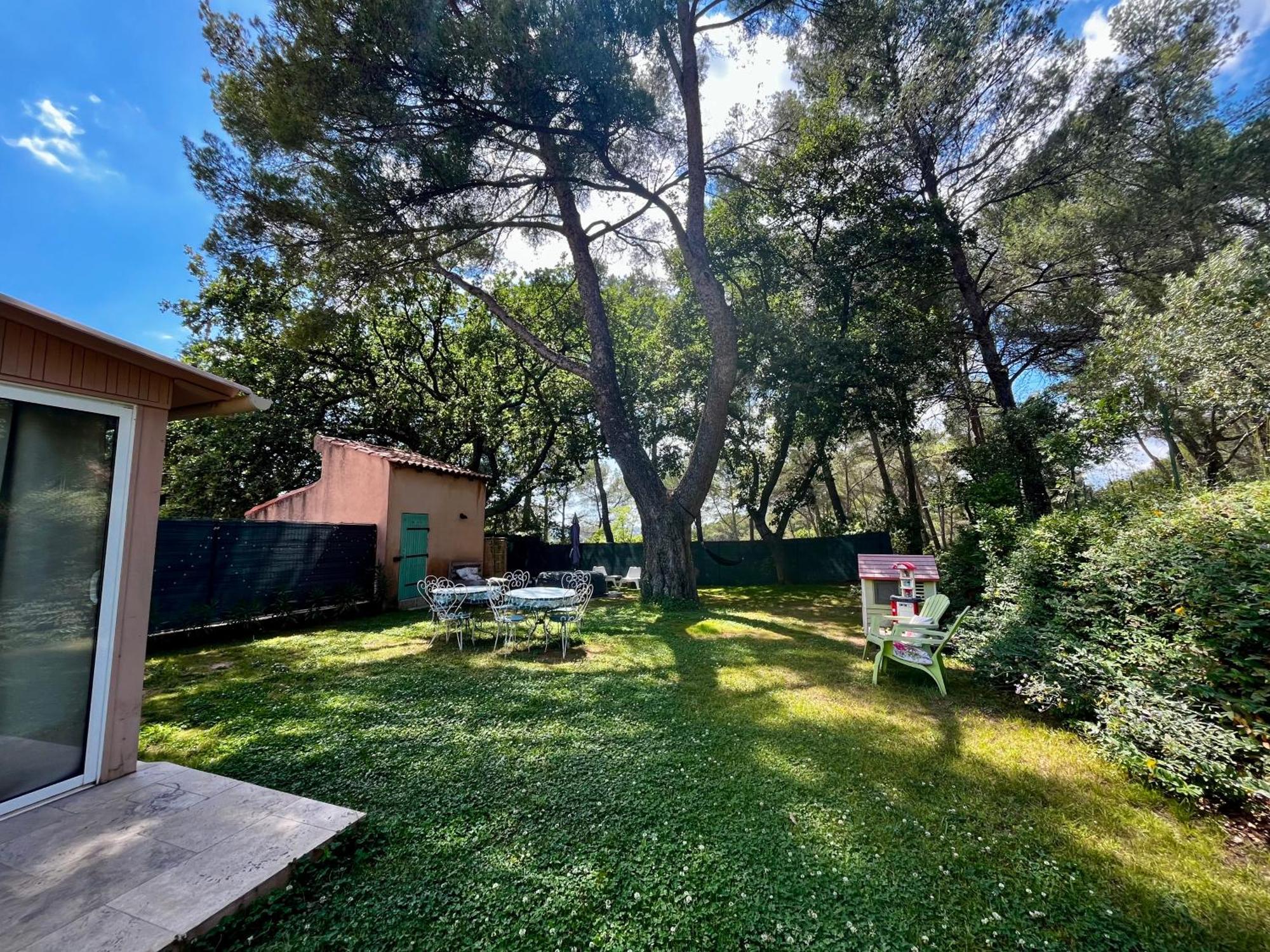 Maison Provencale Au Calme De La Campagne Avec Jacuzzi 普罗旺斯地区艾克斯 外观 照片